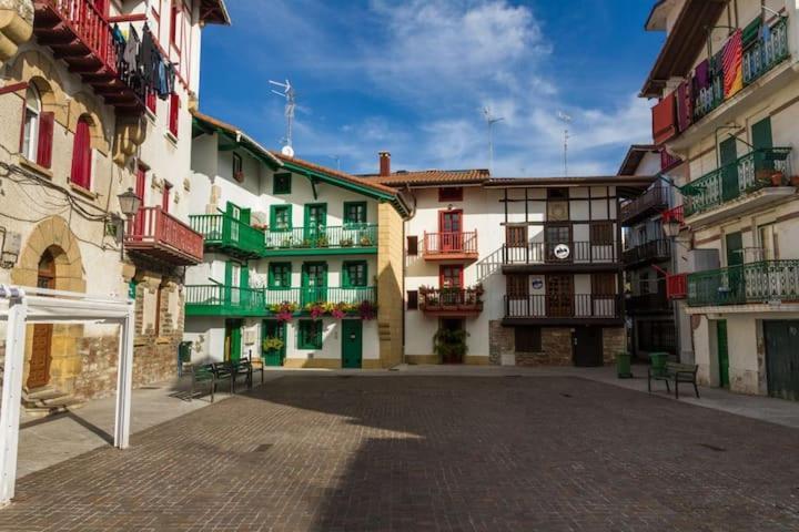 La Marina Amplio Apartamento En Pleno Centro De أونذاريبيا المظهر الخارجي الصورة